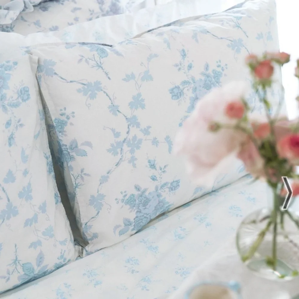 Queen‎ bed duvet cover and matching shams from loveshackfancy